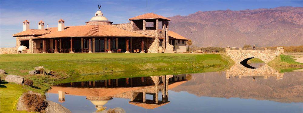 Отель Grace Кафайяте Экстерьер фото Club de Golf El Comahue