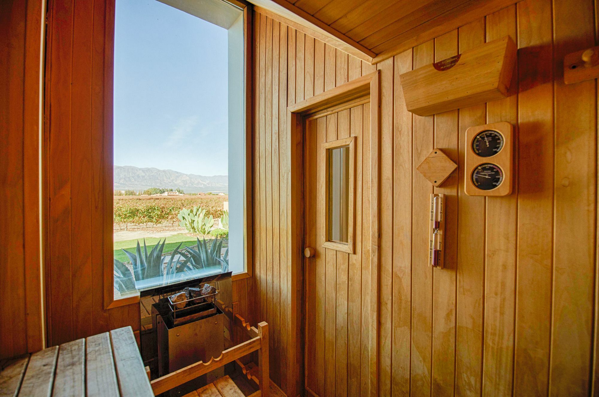 Отель Grace Кафайяте Экстерьер фото A modern Finnish sauna